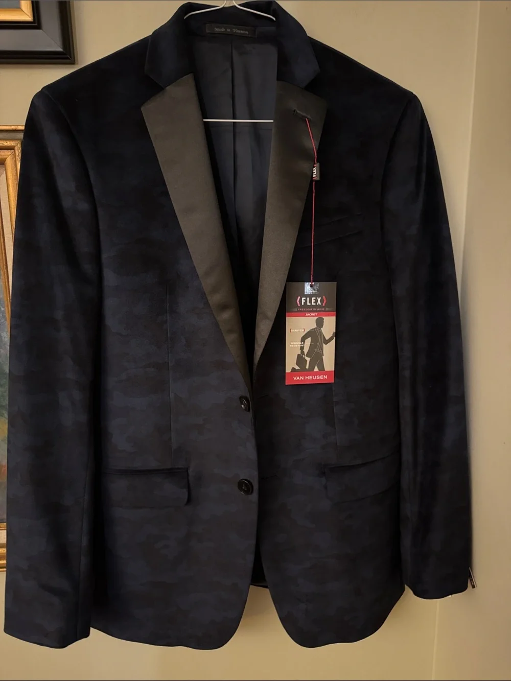 Van Heusen Men's Navy Camouflage Velvet Tuxedo Blazer 38R Blue Camo NEW Tux S M
